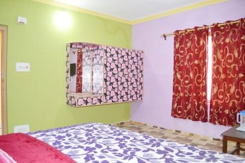 Hotel Grand Sammi, Srinagar 1
